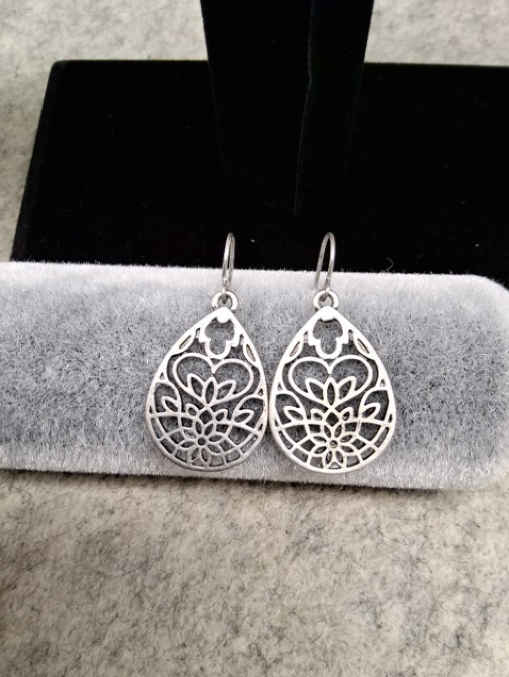 Silvertone Filigree Heart and Floral Pattern Teardrop Earrings